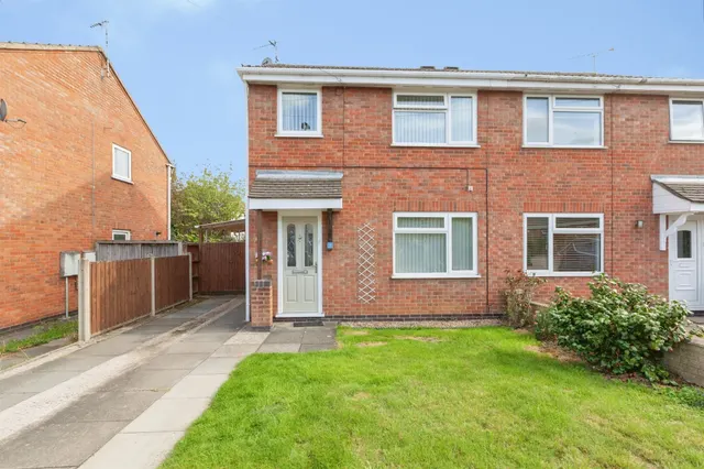 Newby Close, Whetstone, LE8, photo 1