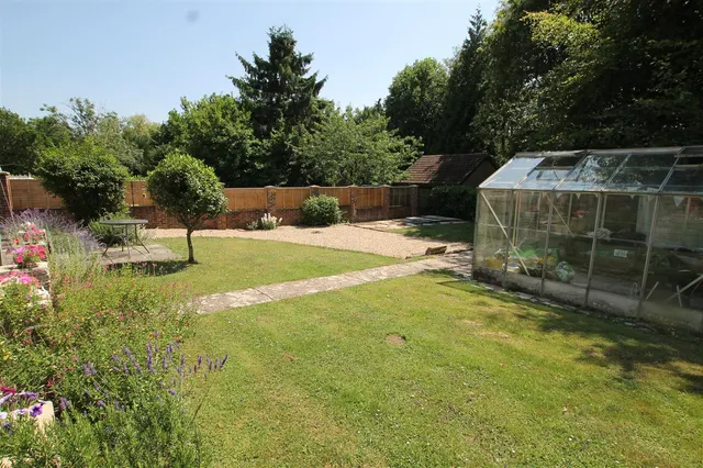 Photo 2 — Swanwick Lane, Swanwick