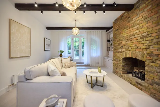 2 bedroom flat, Marlborough Place, NW8
