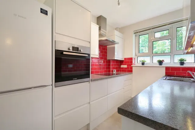 Photo 3 — Champion Hill Estate, London, SE5