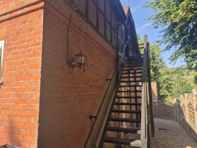 Oaklands gardens, CR8, photo 1