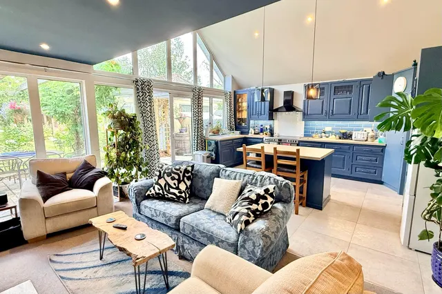 Ringwood, BH24, photo 2