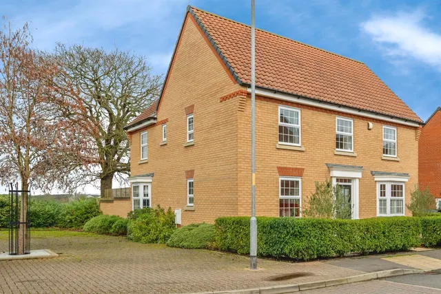 Buckenham Road, Aylsham, NR11, photo 1