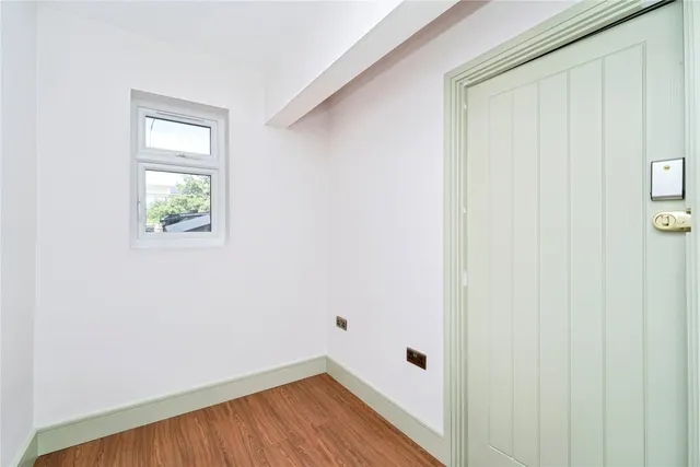 Church Road, Ealing, UB5, photo 2