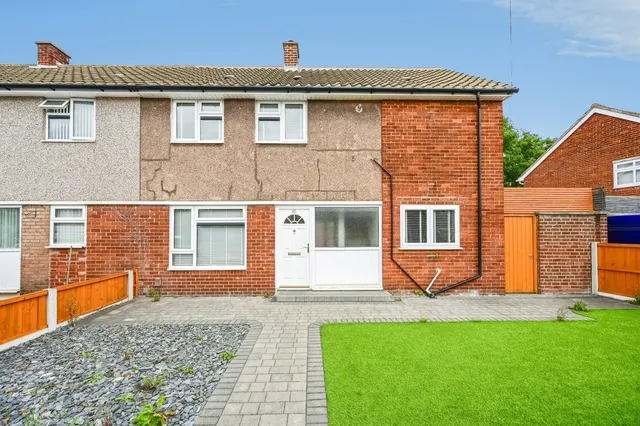 4 bedroom house — Torrington Drive, Liverpool