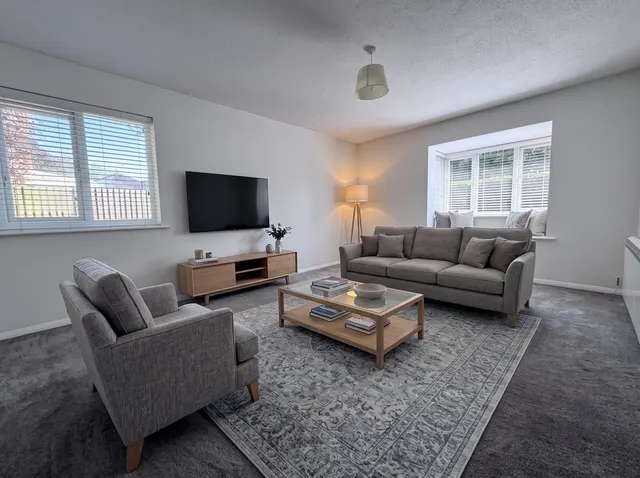 Bracken Close, Bookham, KT23, photo 1