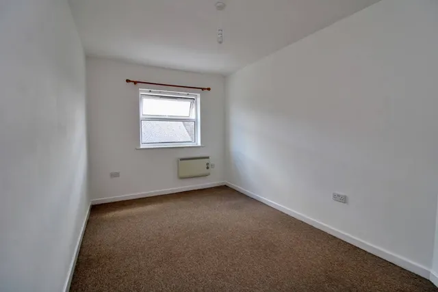 Photo 3 — Harvon Garth, Cambridge Street, Rugby, CV21 3FH