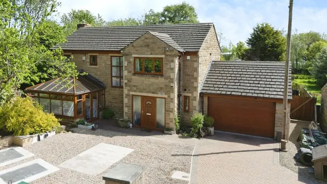 Tong Moor Side, Birkenshaw, BD11, photo 3