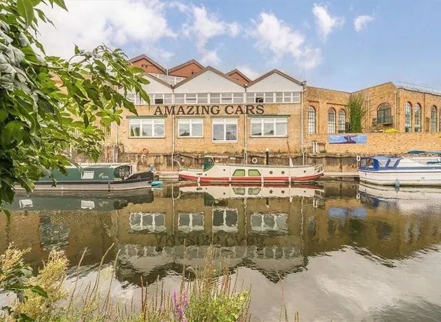 The Island, Thames Ditton, KT7, photo 2