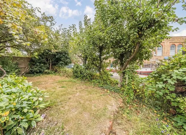 The Island, Thames Ditton, KT7, photo 3