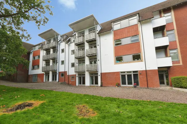 Griffin Close, Northfield, B31, photo 1