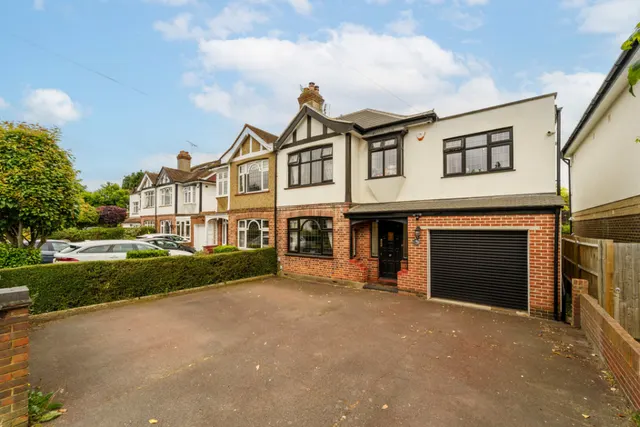 Fordbridge Road, Ashford, photo 1