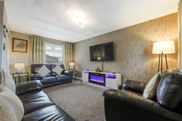 Photo 2 — Wren Road, Greenock, Inverclyde, PA16