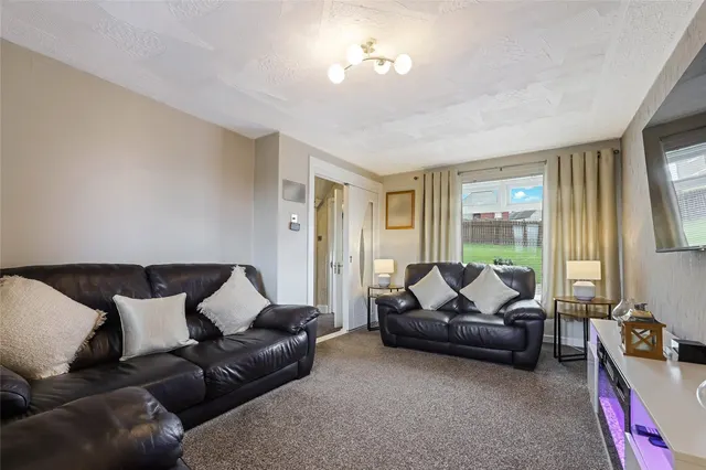 Photo 3 — Wren Road, Greenock, Inverclyde, PA16