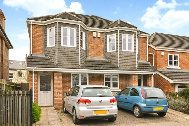 Churchview Road, Twickenham, TW2, photo 1