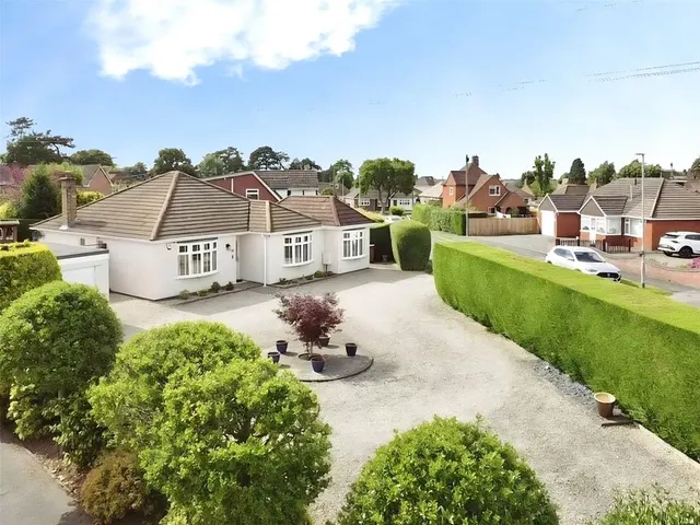 Johns Close, Burbage, Leicestershire, LE10, photo 1