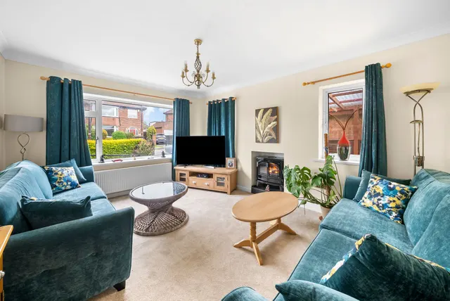 Hawes Road, Harrogate, HG1, photo 2