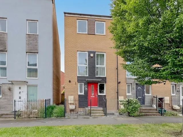 Wood Street, Patchway, BS34, photo 1