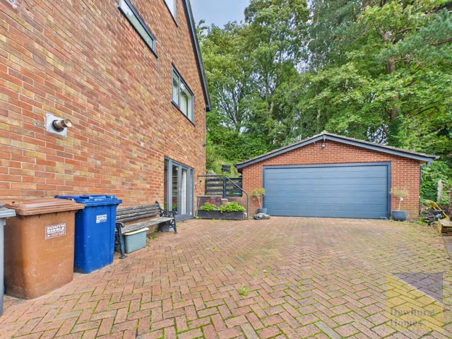 Photo 2 — Cooper Hill Drive, Walton-le-Dale, Preston, Lancashire, PR5 4HE