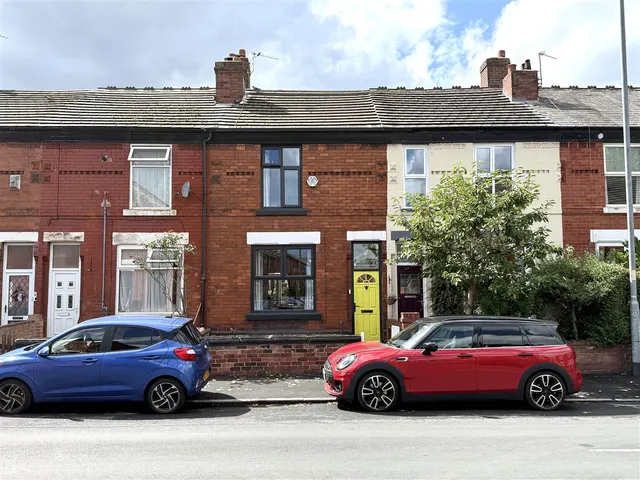 Hornbeam Road, Manchester, M19 3EN, photo 1