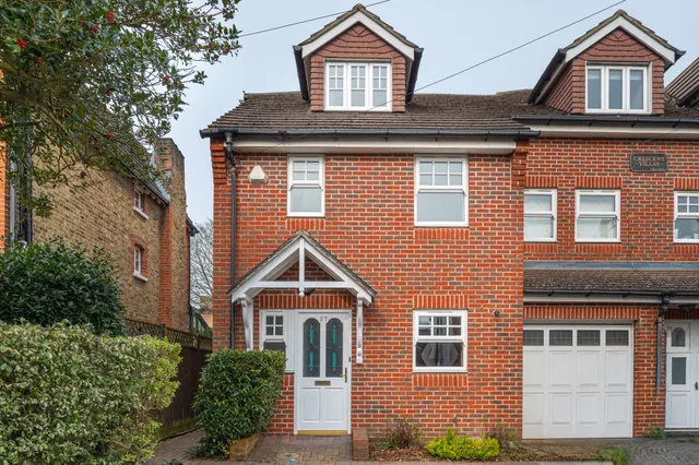 27 Crescent Road, Bromley, photo 1