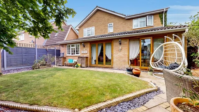 Yeats Close, Newport Pagnell, photo 2