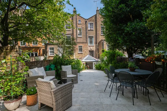 407 Liverpool Road, London, photo 1