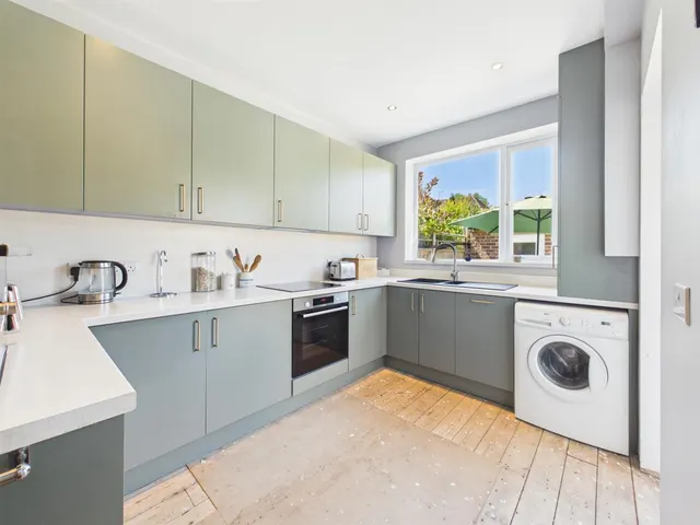 Photo 3 — Hawthorne Avenue, Ruislip, Middlesex, HA4 8SR