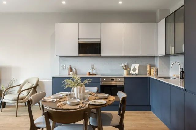 2 bedroom flat — Enclave: Birmingham City, 149 Hurst S...