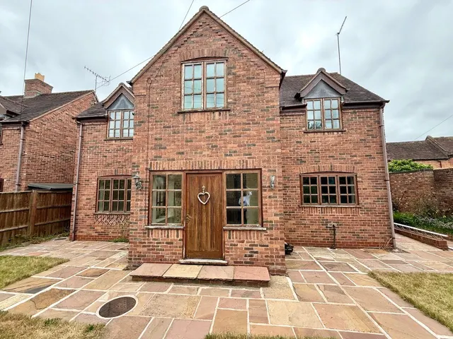 Parkes Passage, Stourport-on-Severn, Worcestershire, DY13 9EA, photo 1