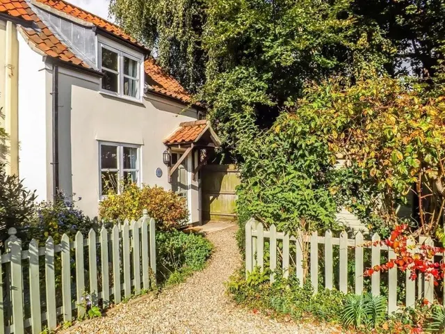 High Street, Whittlesford, CB22, photo 1