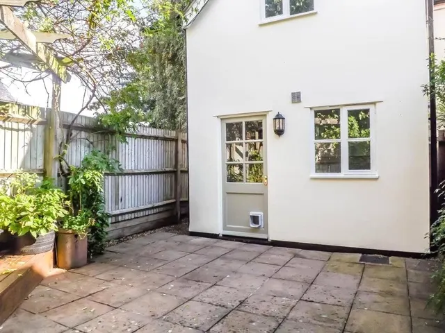 High Street, Whittlesford, CB22, photo 2