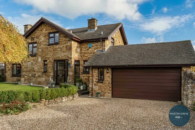 Yew Tree Rise, Croughton, NN13, photo 1