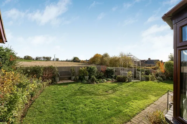 Yew Tree Rise, Croughton, NN13, photo 2