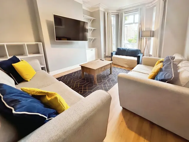 Leamington Avenue, West Didsbury, M20, photo 2