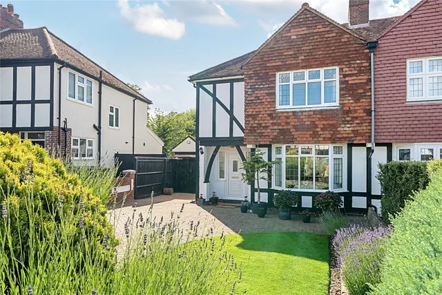 Lakeside Drive, Bromley, BR2, photo 1