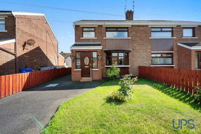 Willowvale Gardens, Stewartstown Road, BT11, photo 2