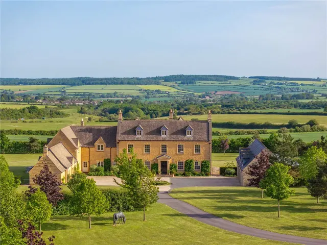 Chadlington, Chipping Norton, OX7, photo 1