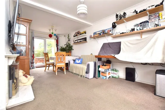 Stanks Gardens, Leeds, LS14, photo 3