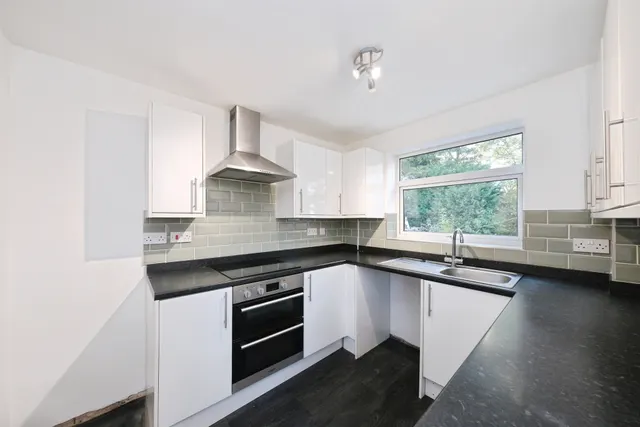 Hazelrigg Close, Castle Donington, DE74, photo 3