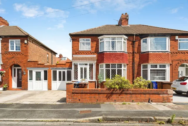 Earlston Avenue, Denton, Manchester, Greater Manchester, M34, photo 1