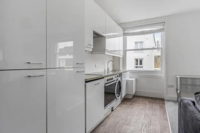 Hereford Road, Bayswater, W2, photo 3