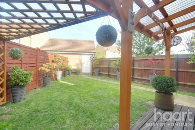 Kingfisher Drive, Soham, CB7, photo 3
