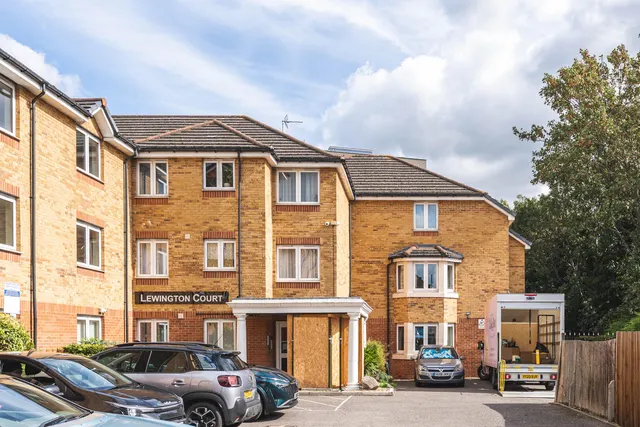 Hertford Road, Enfield, EN3, photo 1