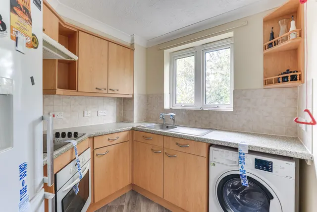 Hertford Road, Enfield, EN3, photo 2