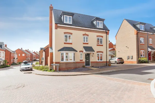 Monksmoor Road, Telford, TF4, photo 1