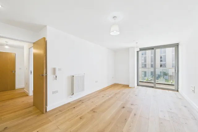 Cornmill Lane, London, SE13, photo 1