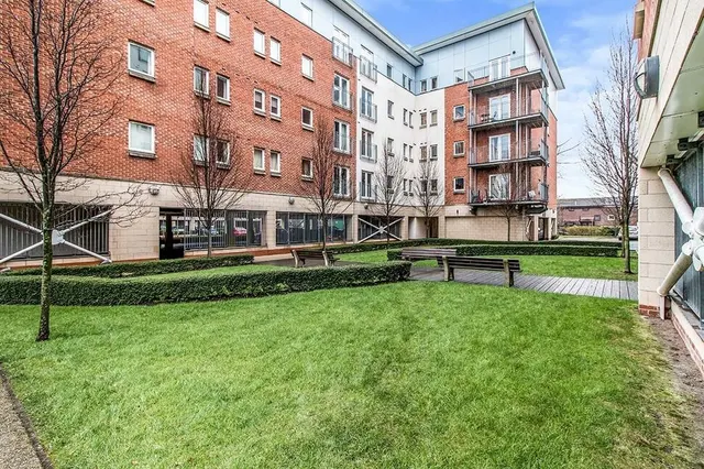 Elmira Way, Salford, M5, photo 1