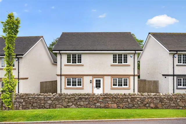 Craigbank Drive, Cults, AB15, photo 1
