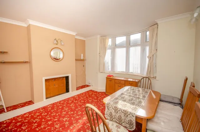 Salisbury Road, Downend, BS16, photo 3